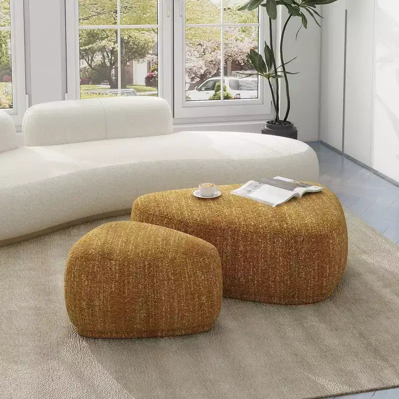 Ensemble de poufs de cocktail triangulaires arrondis