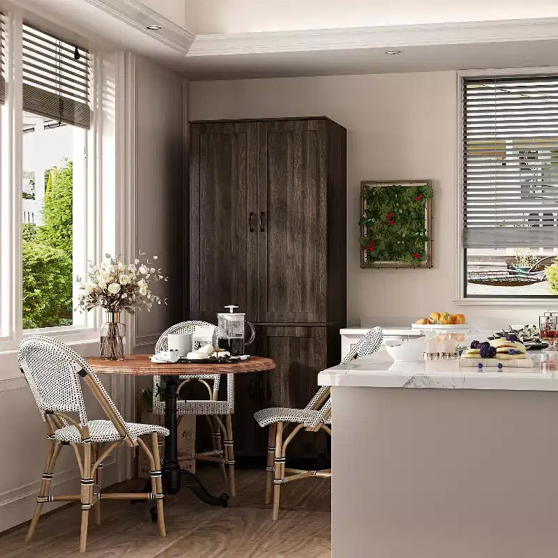 Armoire de garde-manger brune à 4 portes avec charnières réglables