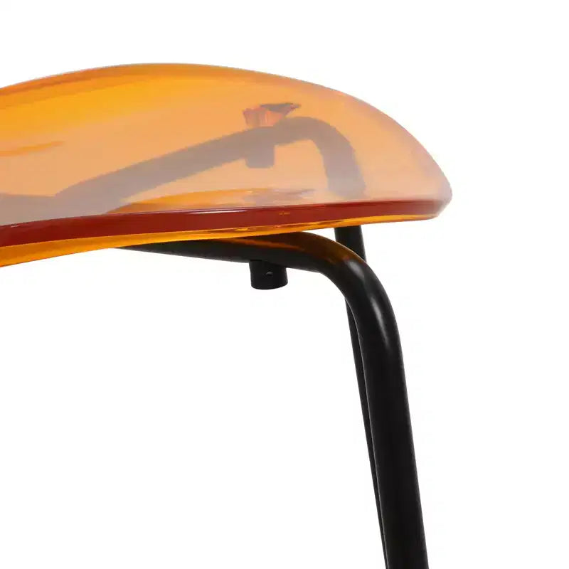 Chaises de salle à manger transparentes par lot de 4, empilables avec dossier incurvé et pieds en acier inoxydable noir pour cuisine ou salle à manger